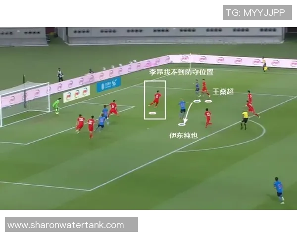 赛后复盘成都篮球队与北京篮球队的默契配合分析与战术探讨