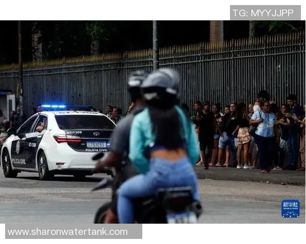 足球明星家中遭遇强盗入侵警方迅速出动展开调查行动